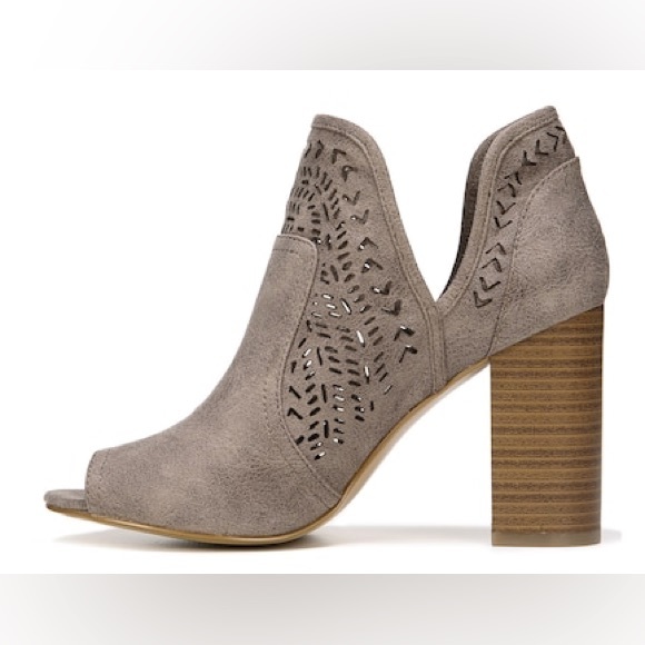 Fergalicious Shoes - Fergalicious Ankle Boots Peep Toe Cut heel Size 9